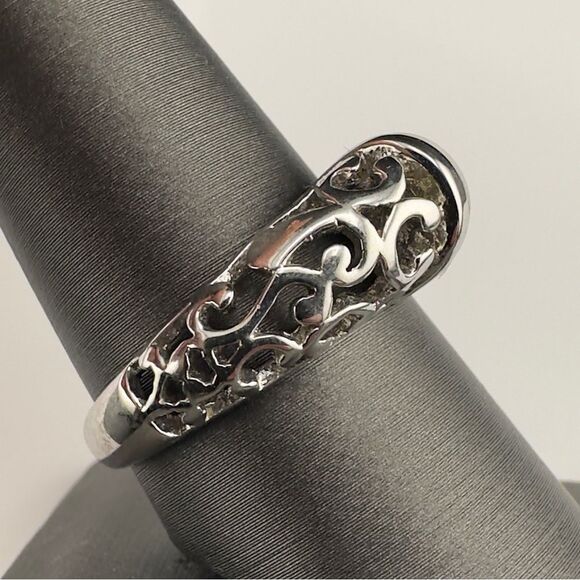 Blanco by Lia Sophia Silver tone scroll design ring size 10 - Picture 3 of 6
